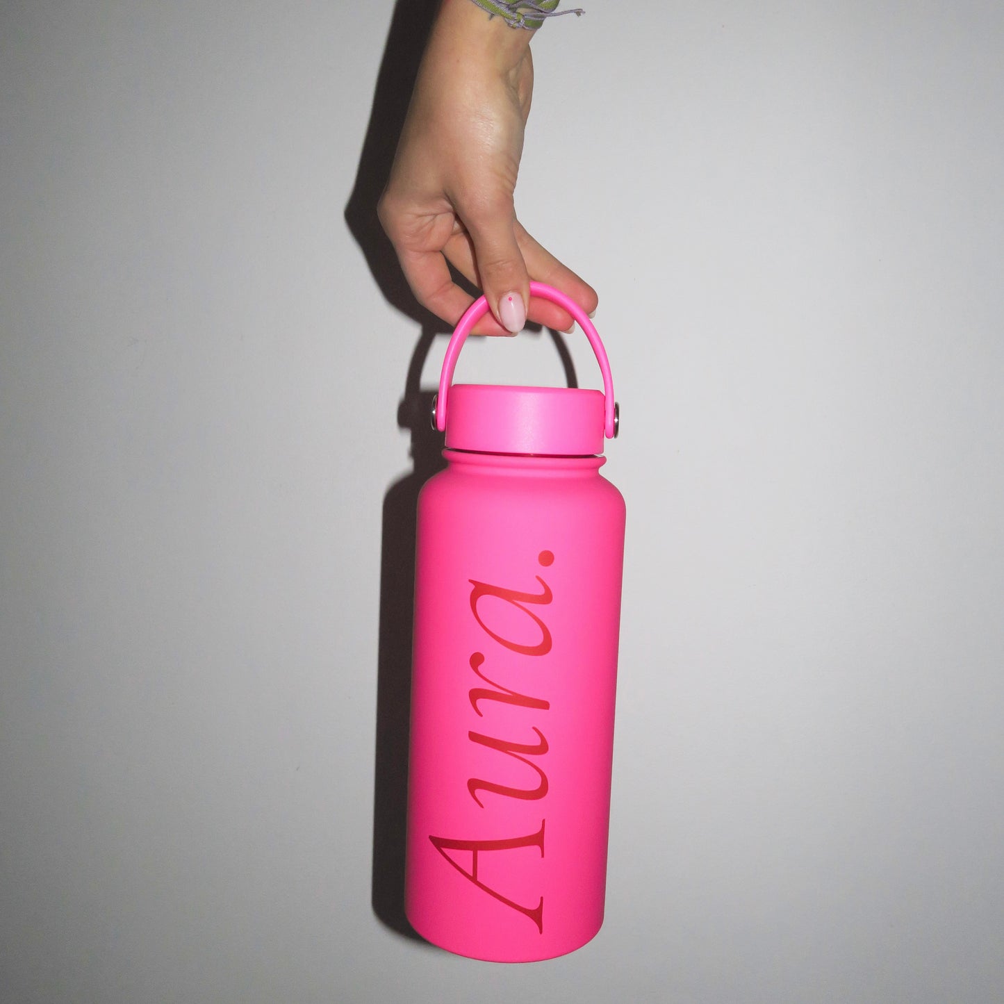 Aura. 'HOT GIRL CLUB' bottle 1000ml
